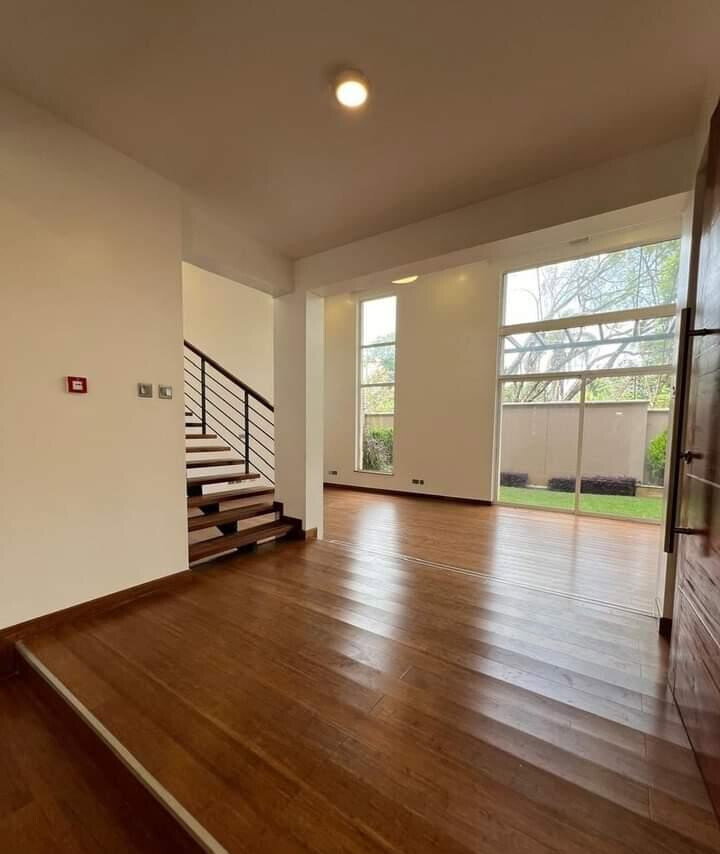 4-Ensuite Townhouse with Heated Pool & Gym - Lavington