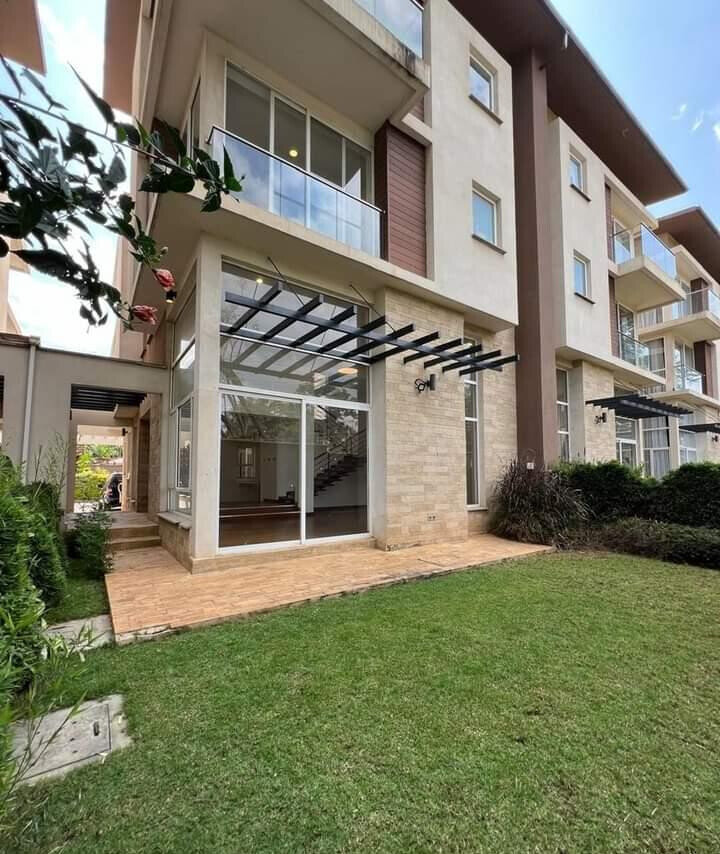 4-Ensuite Townhouse with Heated Pool & Gym - Lavington
