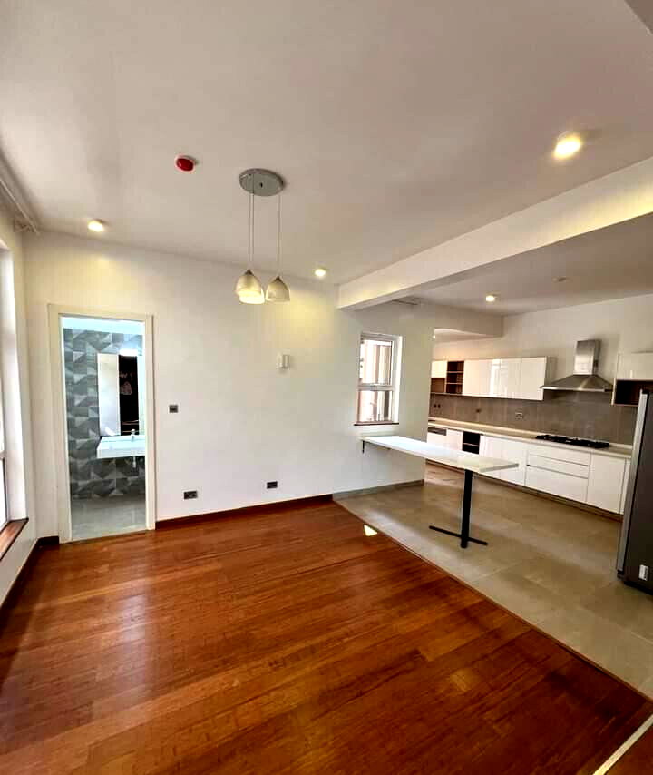 4-Ensuite Townhouse with Heated Pool & Gym - Lavington