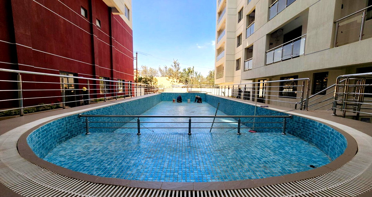 3BR Apartment with Rooftop Lounge & Gym - Ongata Rongai