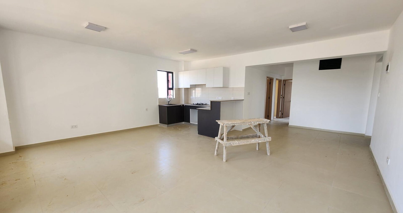 3BR Apartment with Rooftop Lounge & Gym - Ongata Rongai