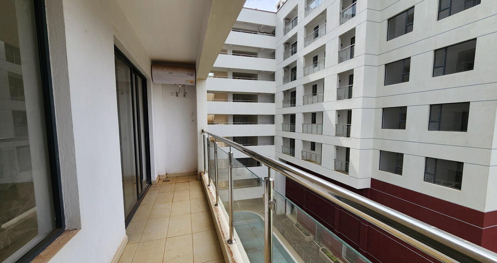 3BR Apartment with Rooftop Lounge & Gym - Ongata Rongai