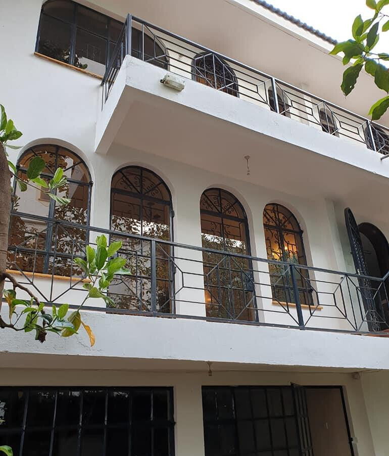 5BR Townhouse with Pool, Gym & Sauna - Riverside, Westlands