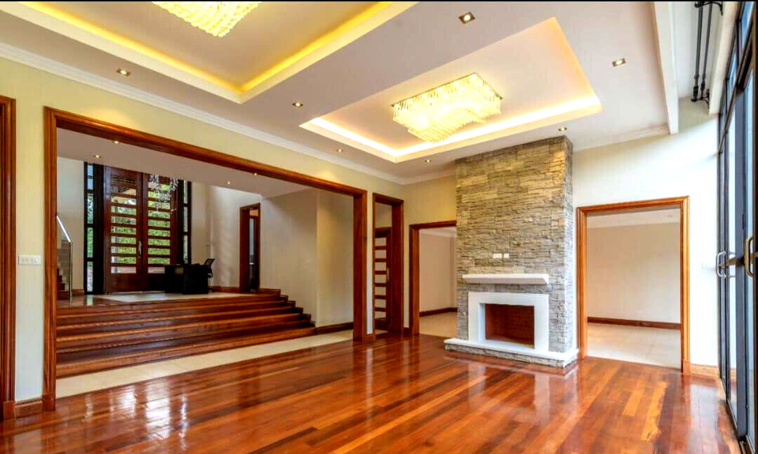 Private 5-Ensuite Townhouse with Pool & Generator – Karen