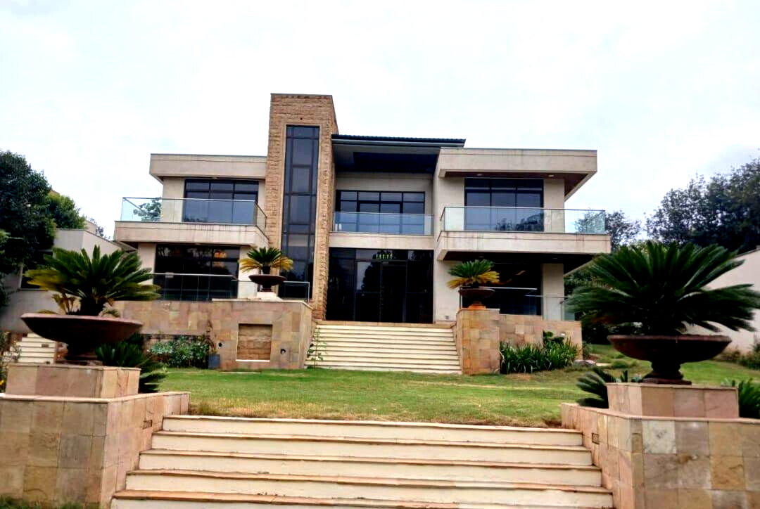 Private 5-Ensuite Townhouse with Pool & Generator – Karen