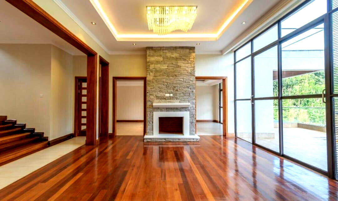 Private 5-Ensuite Townhouse with Pool & Generator – Karen