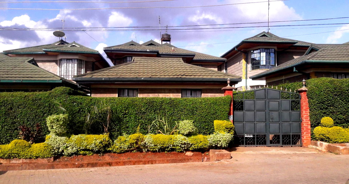 4-Bed All Ensuite Townhouse with Study & Servant Quarters - Muthaiga