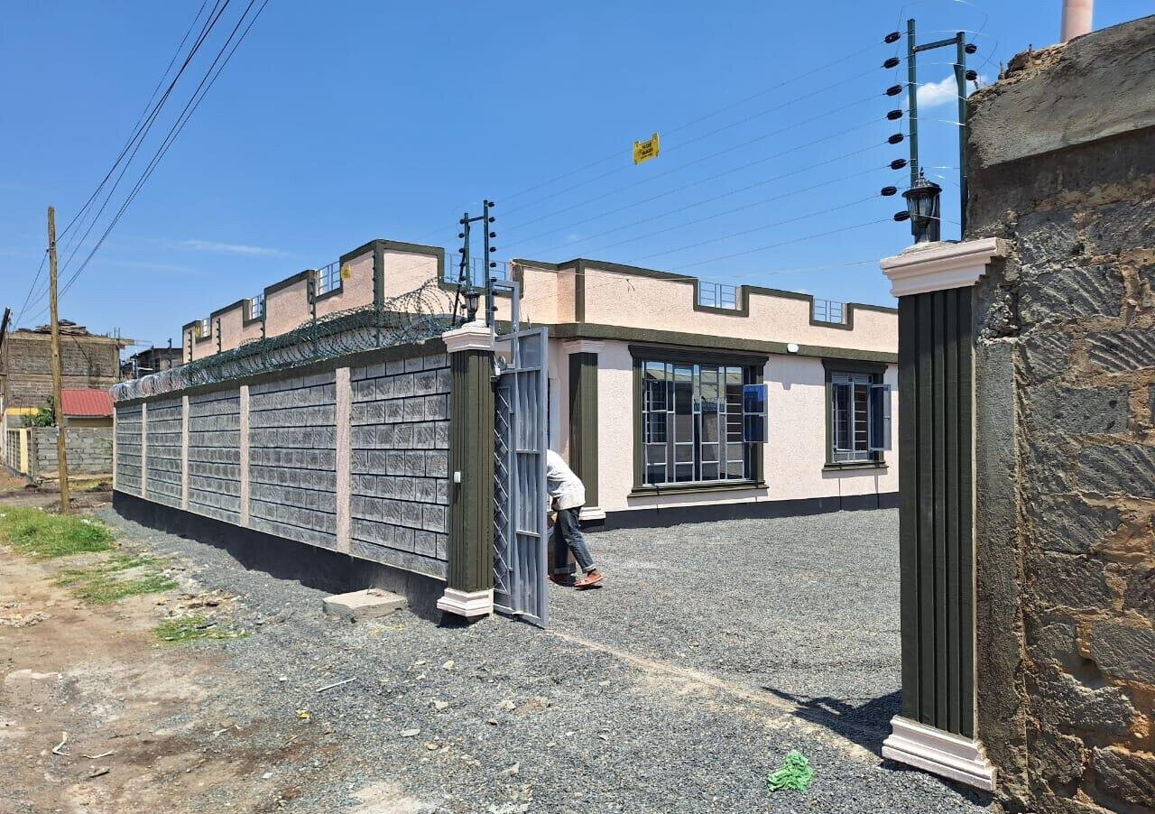 3BR All-Ensuite Townhouse with Electric Fence & Alarm - Ruiru Kimbo