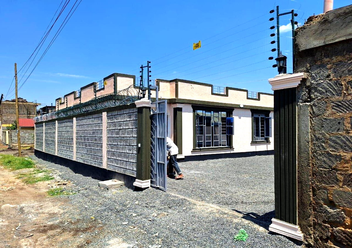 3BR All-Ensuite Townhouse with Electric Fence & Alarm - Ruiru Kimbo