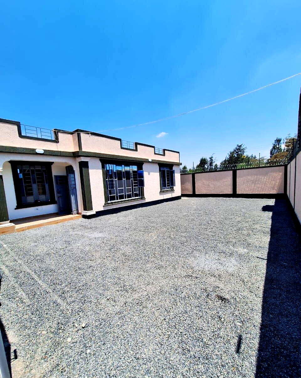 3BR All-Ensuite Townhouse with Electric Fence & Alarm - Ruiru Kimbo