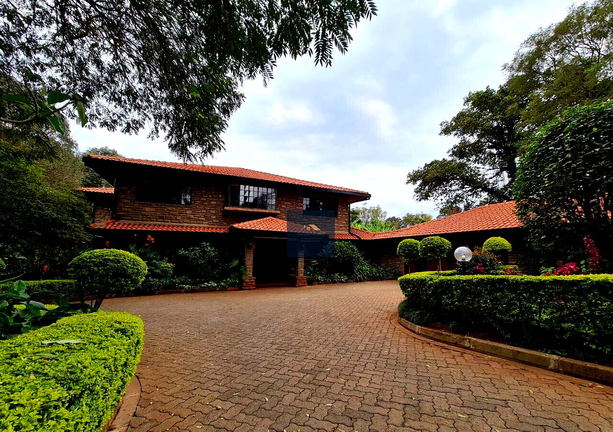 1/8 Acre 5BR Haven at KSh 450K