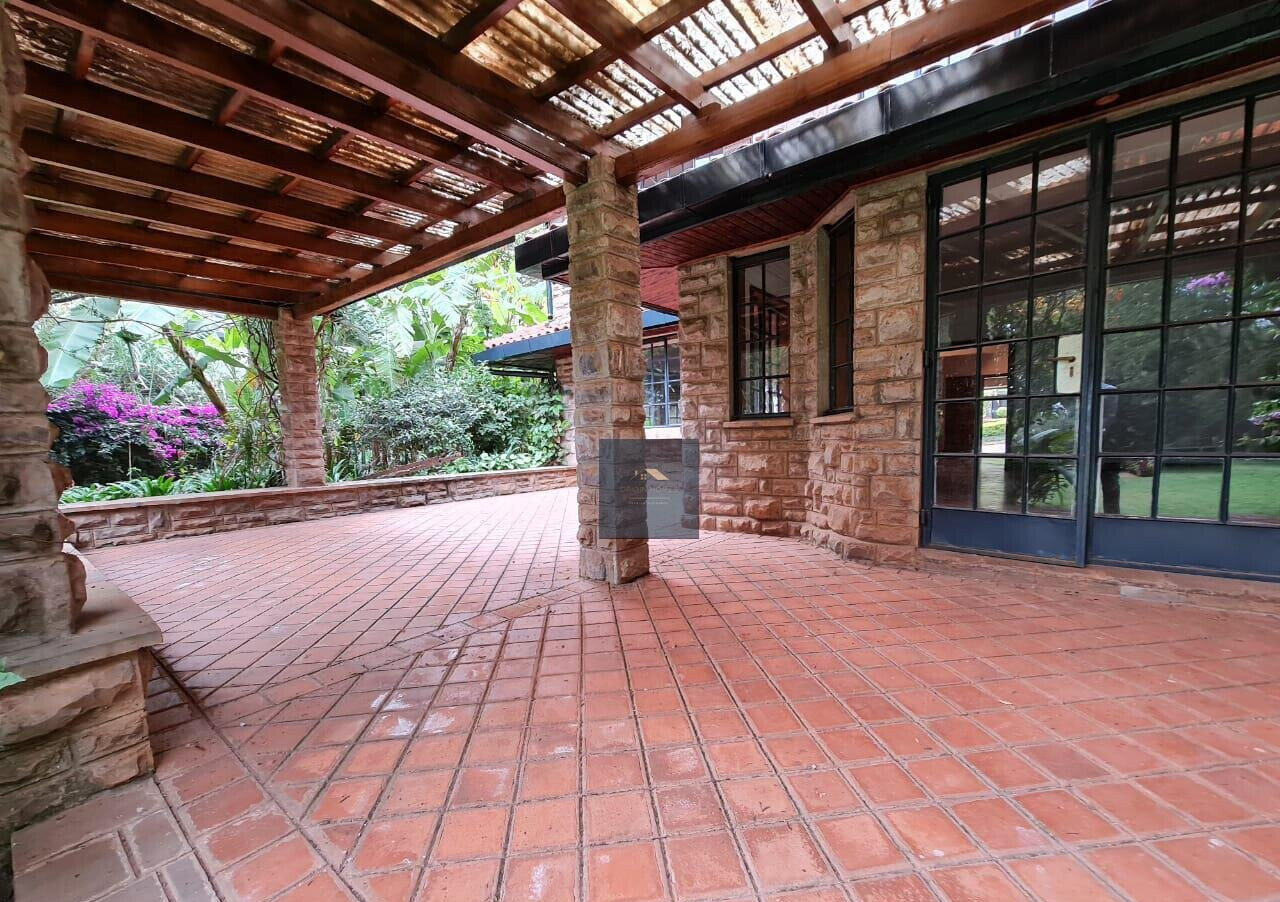 1/8 Acre 5BR Haven at KSh 450K