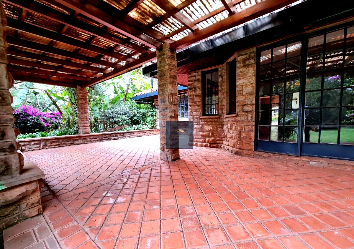 1/8 Acre 5BR Haven at KSh 450K