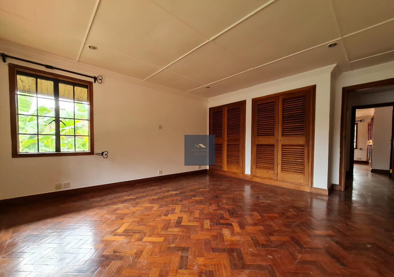 1/8 Acre 5BR Haven at KSh 450K