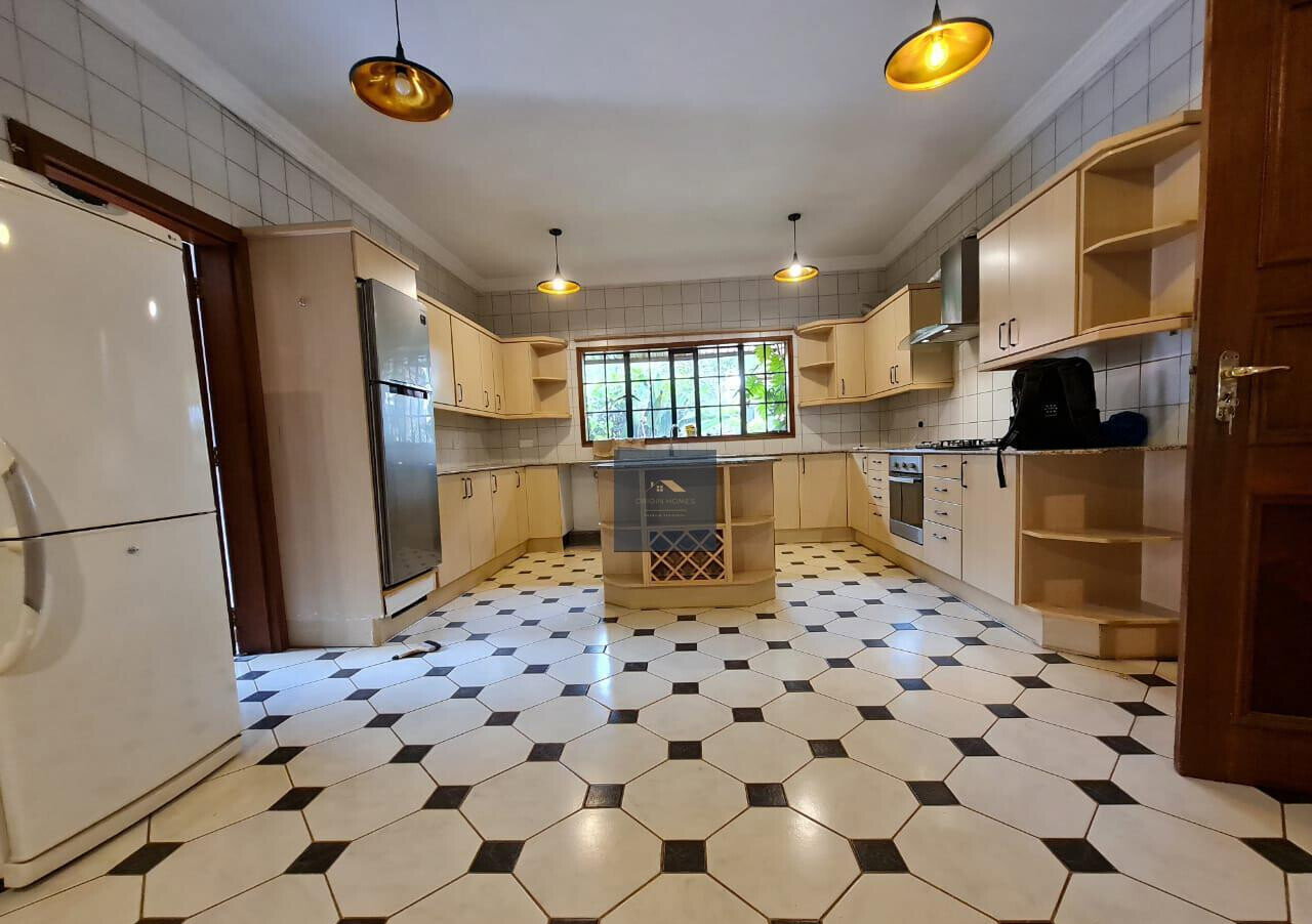 1/8 Acre 5BR Haven at KSh 450K