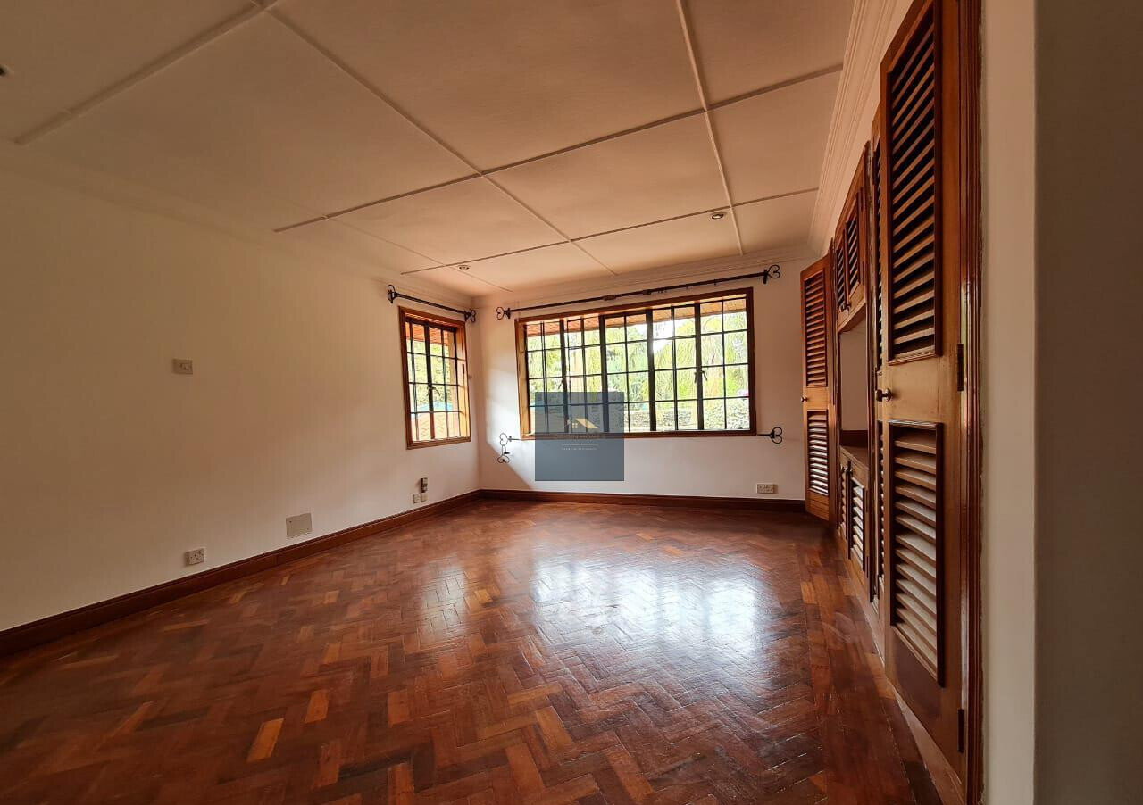 1/8 Acre 5BR Haven at KSh 450K