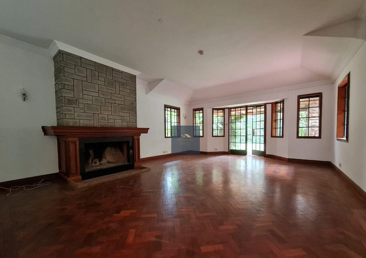 1/8 Acre 5BR Haven at KSh 450K