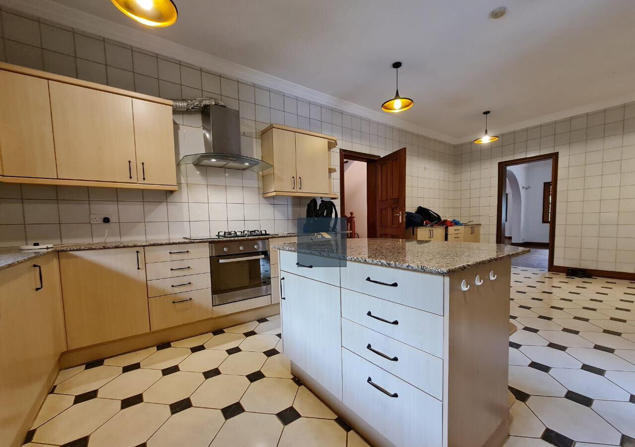 1/8 Acre 5BR Haven at KSh 450K