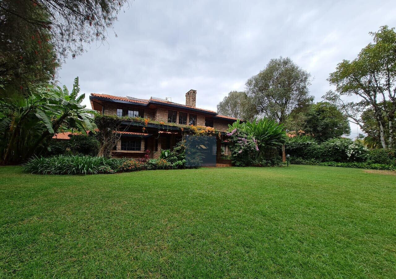 1/8 Acre 5BR Haven at KSh 450K