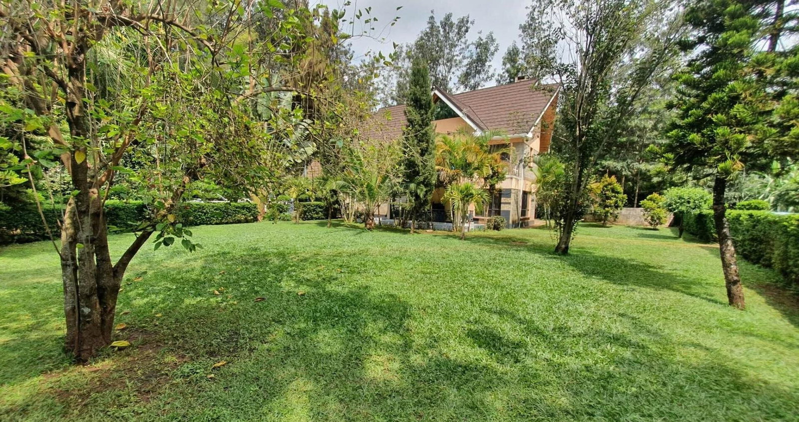 Last 4-Ensuite Villa with DSQ on Half-Acre – Karen