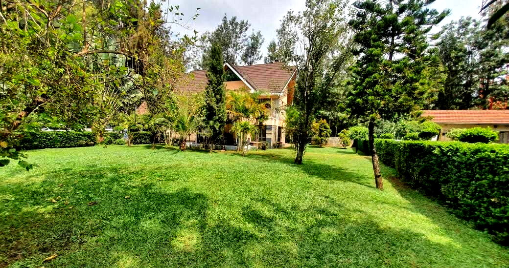 Last 4-Ensuite Villa with DSQ on Half-Acre – Karen