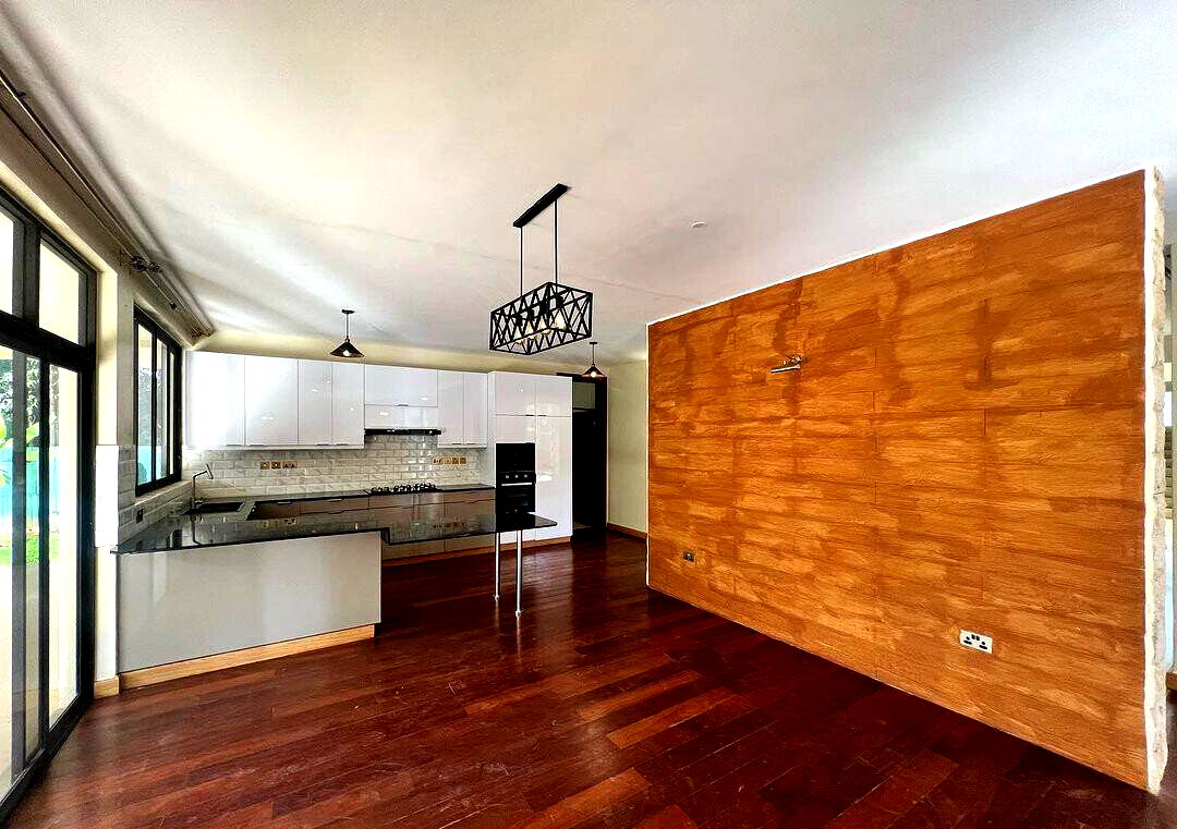 6-Bedroom Modern-Contemporary Home with Rooftop Terrace – Karen