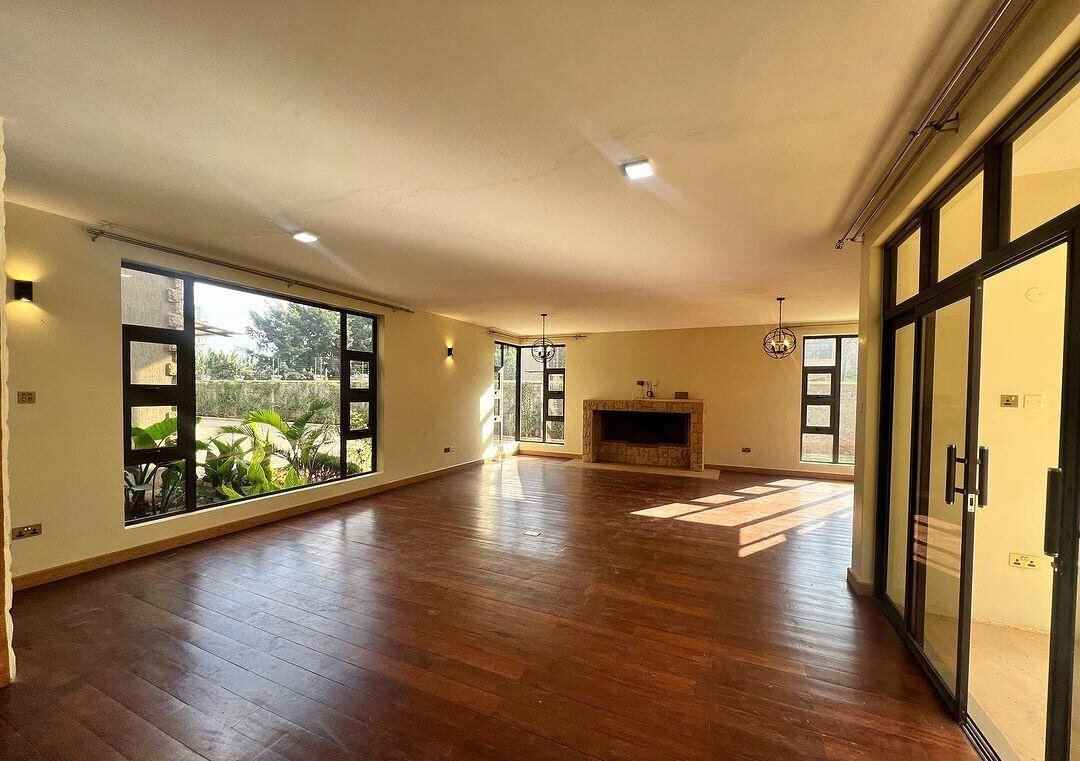 6-Bedroom Modern-Contemporary Home with Rooftop Terrace – Karen
