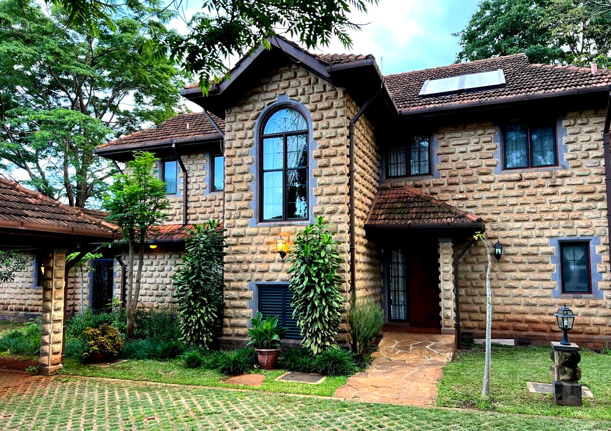 Quarter Acre Townhouse at KSh 452K