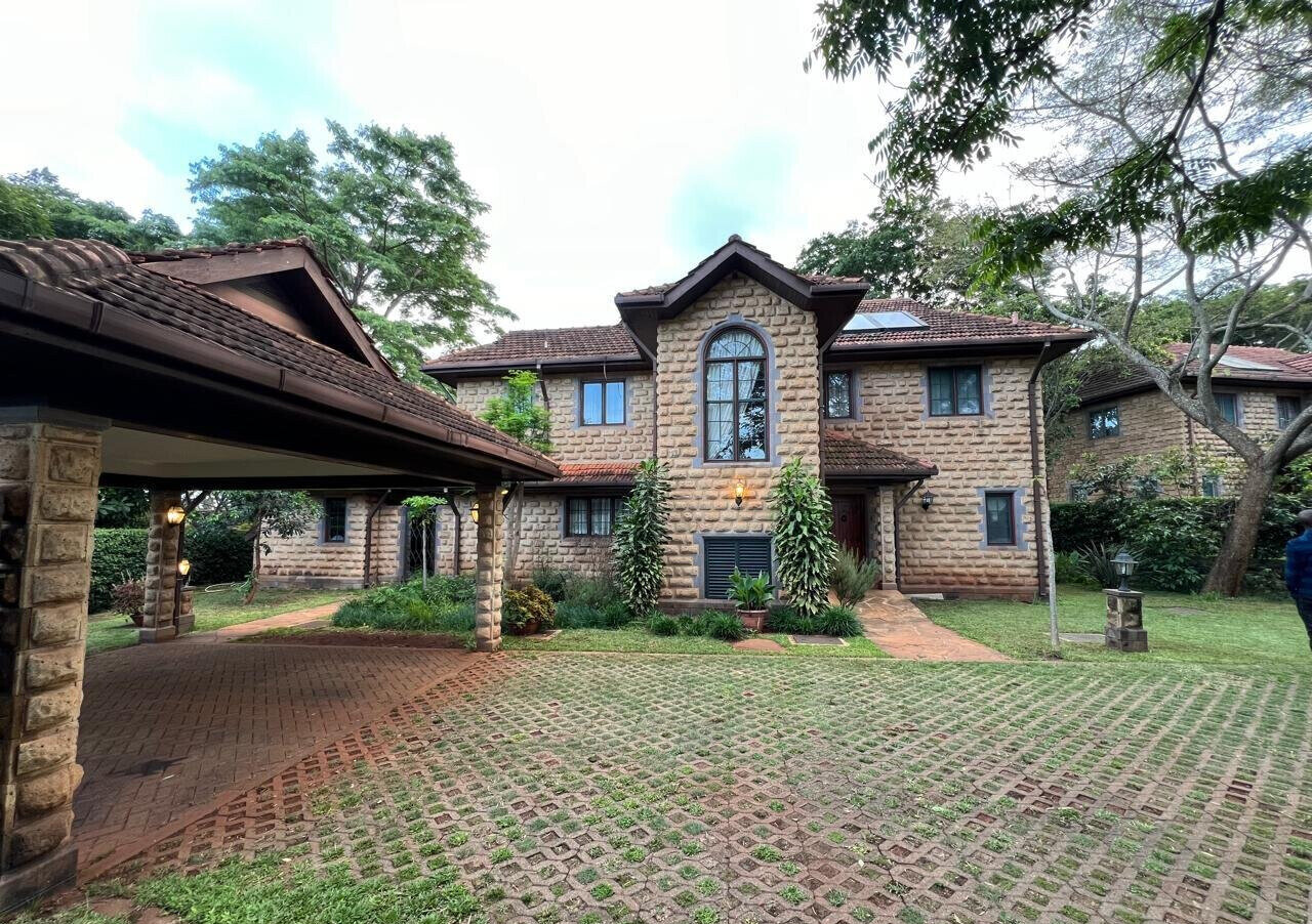 Quarter Acre Townhouse at KSh 452K