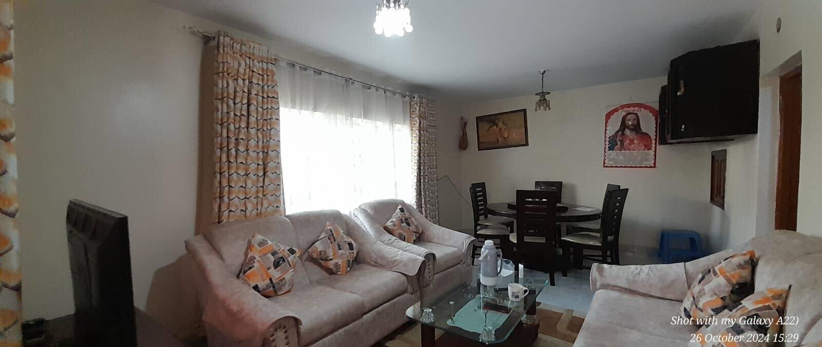 4BR Maisonette with 3 Shops Fronting Tarmac - Donholm