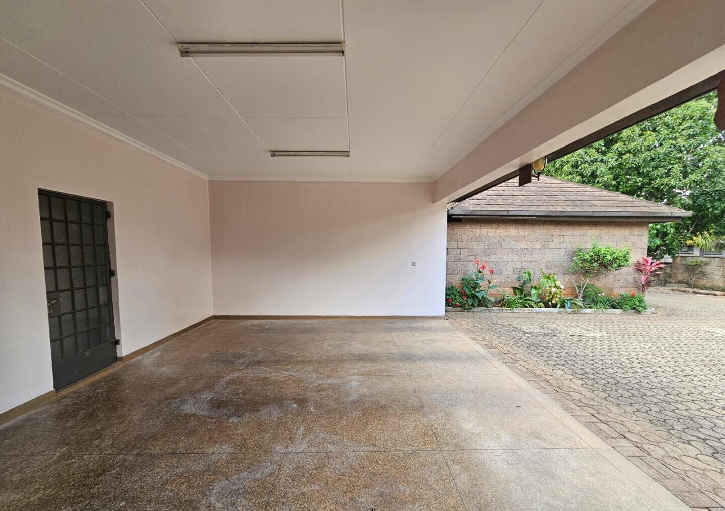 KSh 400K 4BR Spring Valley Home