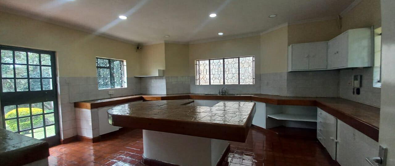 1.1-Acre Lavington Gem with Garden