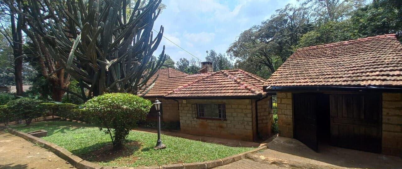 1.1-Acre Lavington Gem with Garden