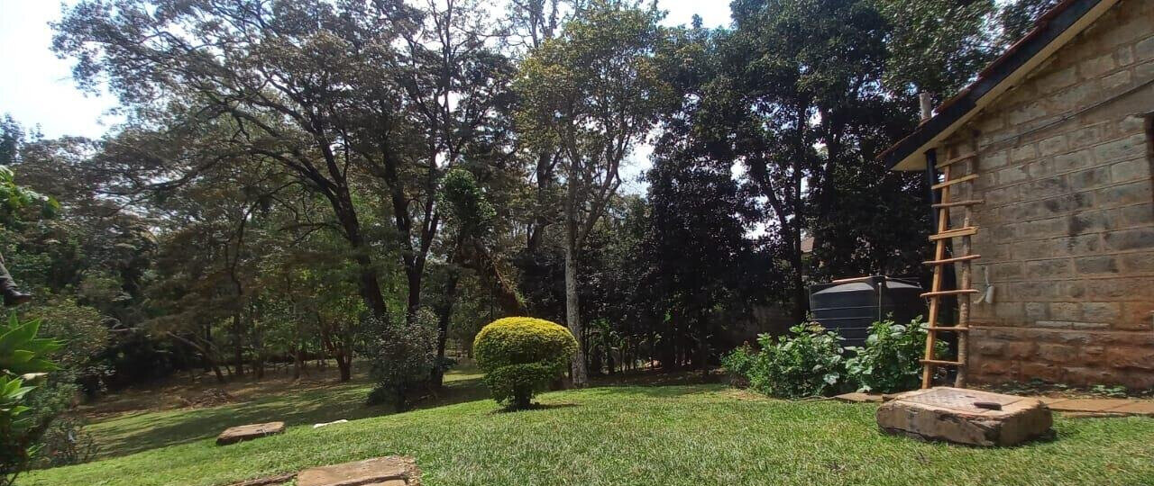 1.1-Acre Lavington Gem with Garden