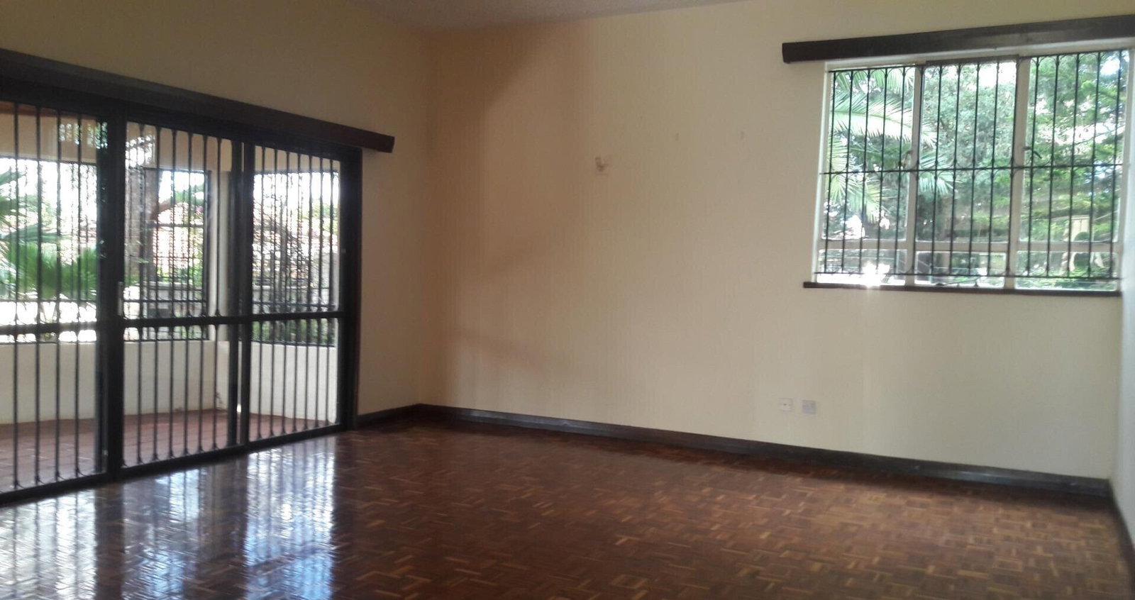 Half Acre 4BR Haven at KSh 250K