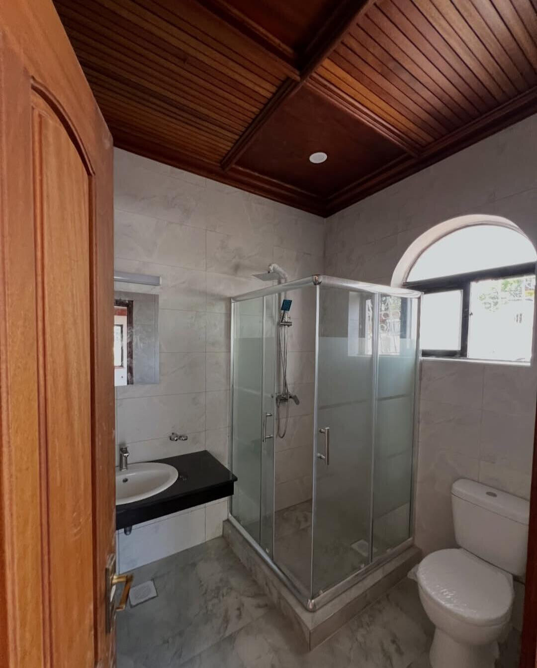 8BR Garden Estate for KSh 450K
