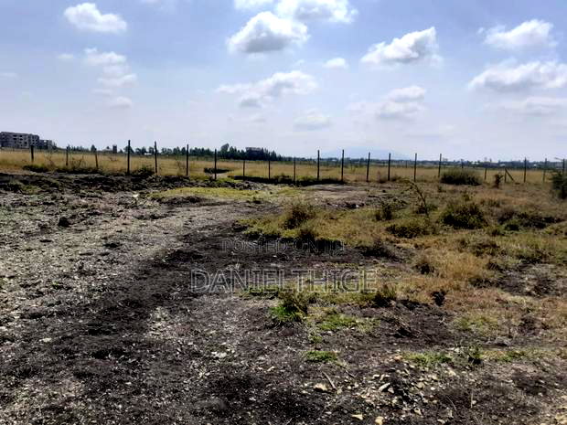 1 Acre Near Kantafu Town Before Koma Market on Sale at Reduced Price