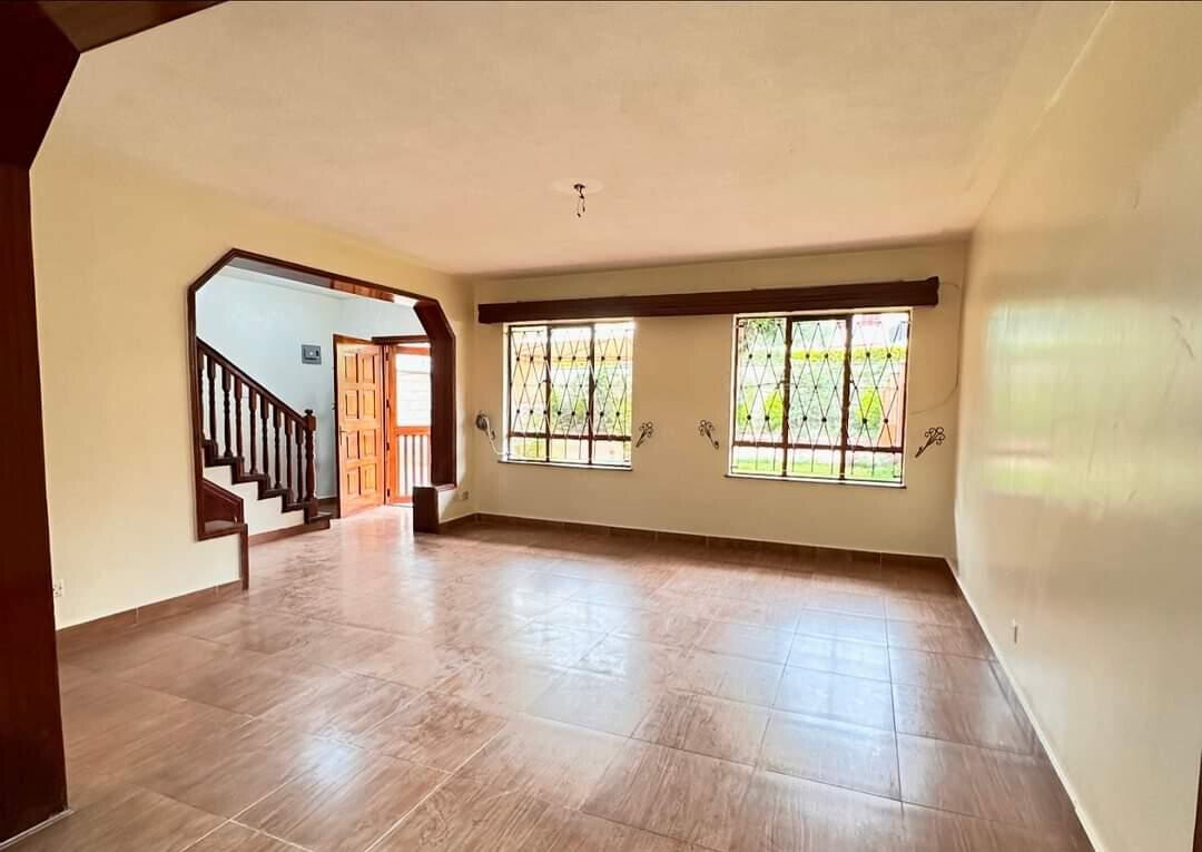 4-Bed Ensuite Townhouse with DSQ & Rental Income - Lavington