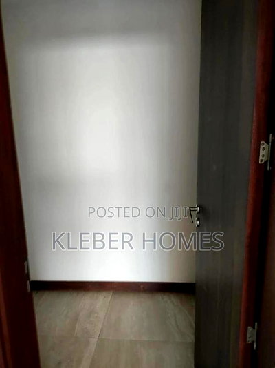 3bdrm Duplex in Westlands for sale - Image 10