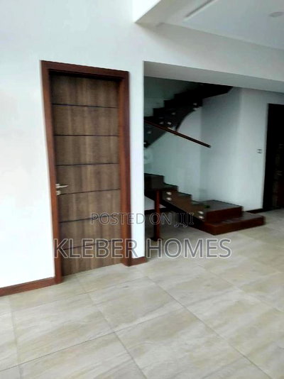 3bdrm Duplex in Westlands for sale - Image 17