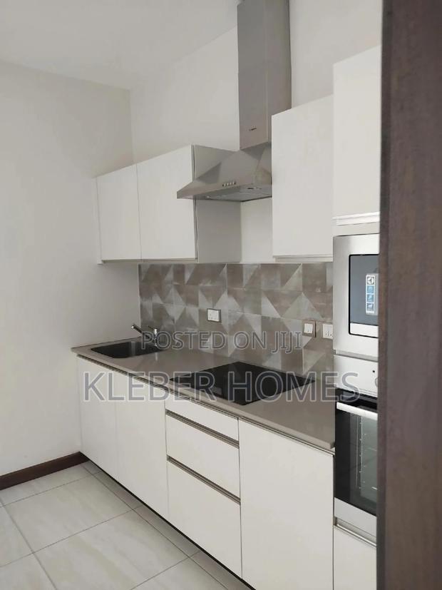 3bdrm Duplex in Westlands for sale