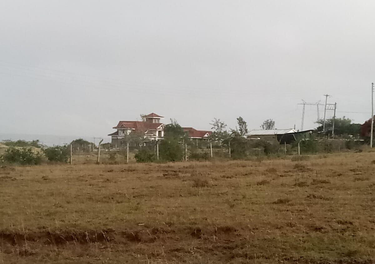 50x100 Garden Plot with Parking - Kinanie