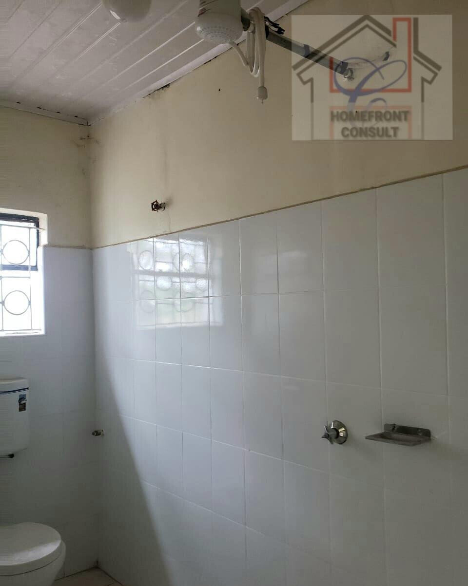 Quarter Acre 4BR Home with Garden
