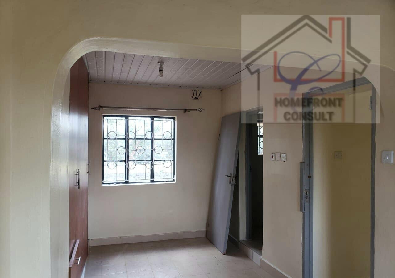 Quarter Acre 4BR Home with Garden