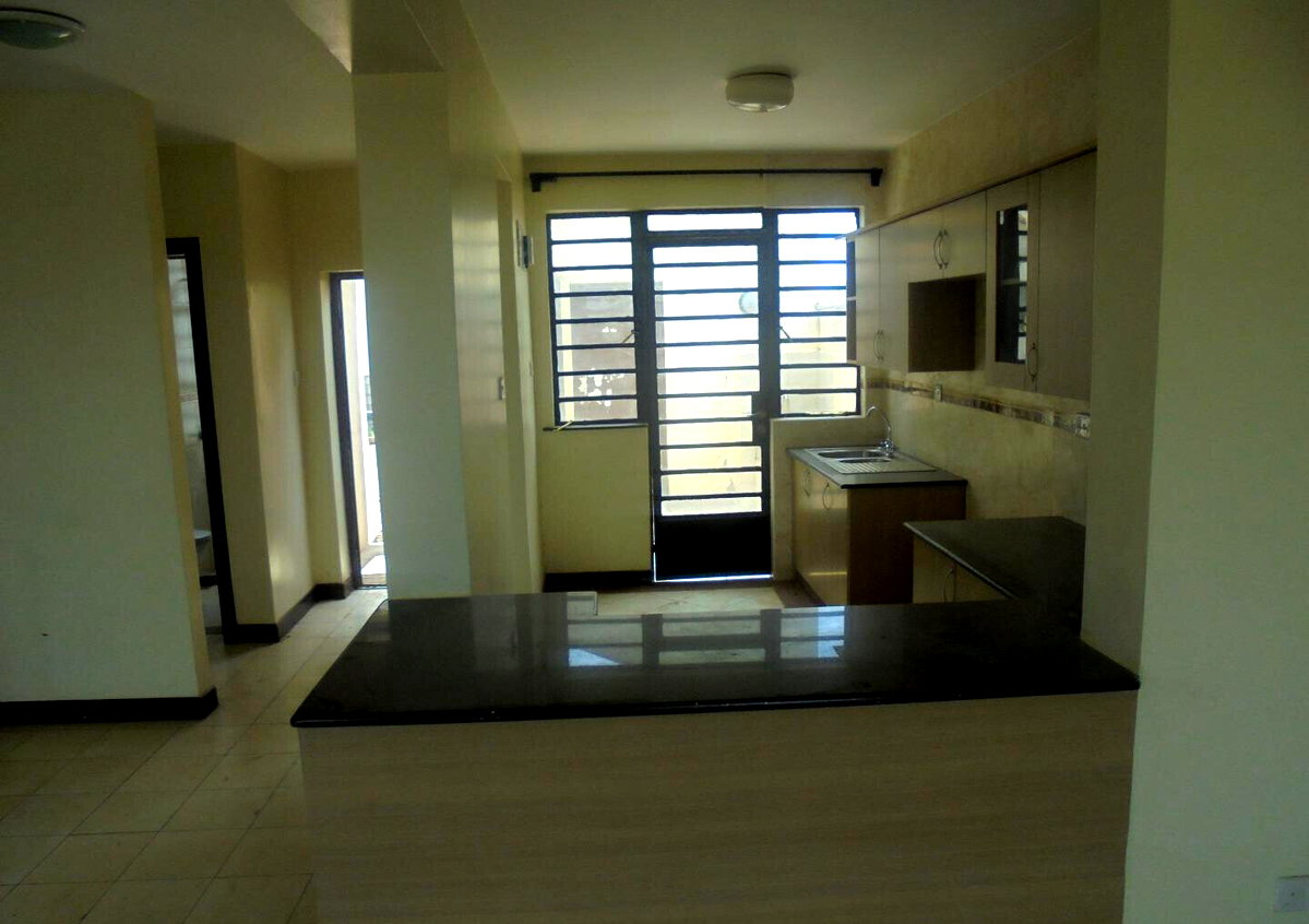 3BR Townhouse with DSQ & Pool Access - Syokimau Gated Estate