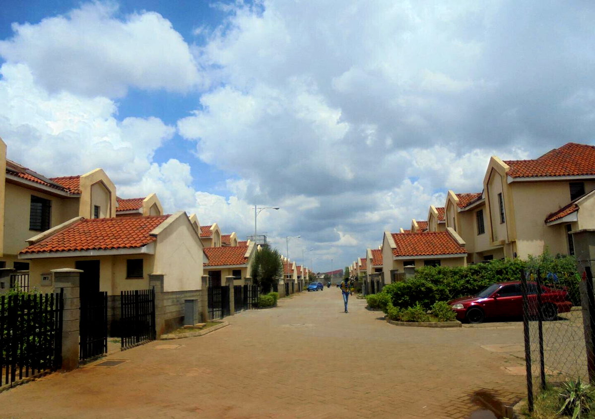 3BR Townhouse with DSQ & Pool Access - Syokimau Gated Estate
