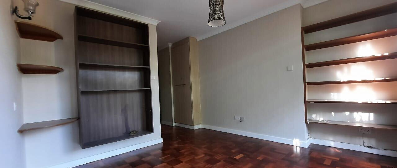 0.16 Acre Townhouse in Lavington