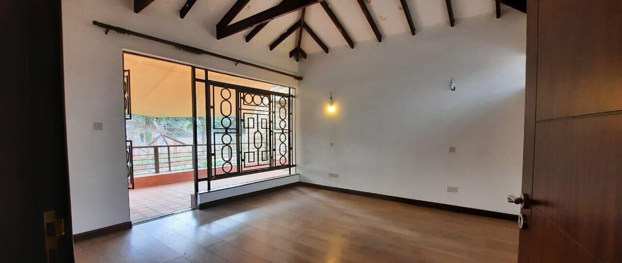 0.16 Acre Townhouse in Lavington
