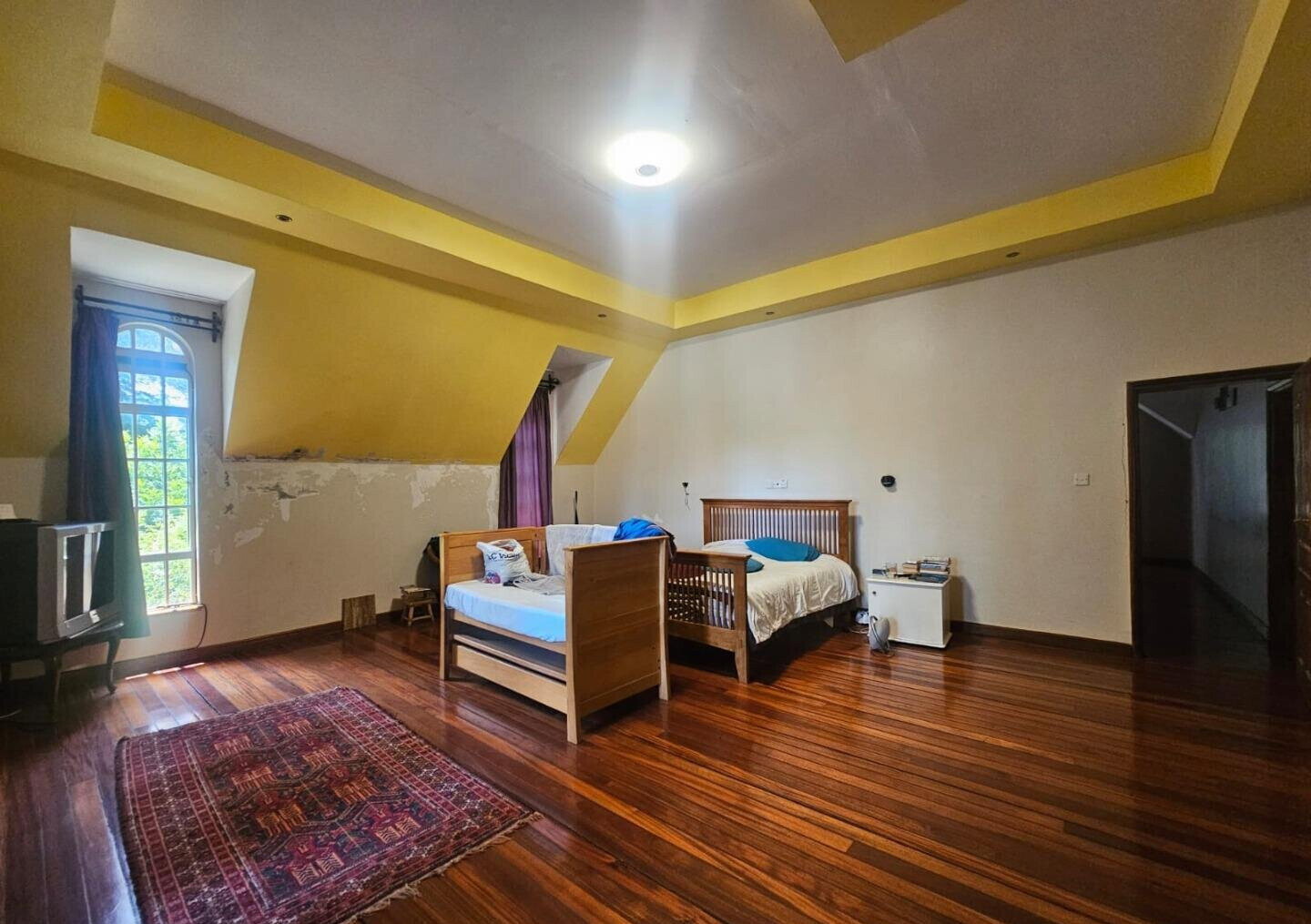 4-Bed Townhouse with DSQ on Quarter-Acre – Kerarapon, Karen