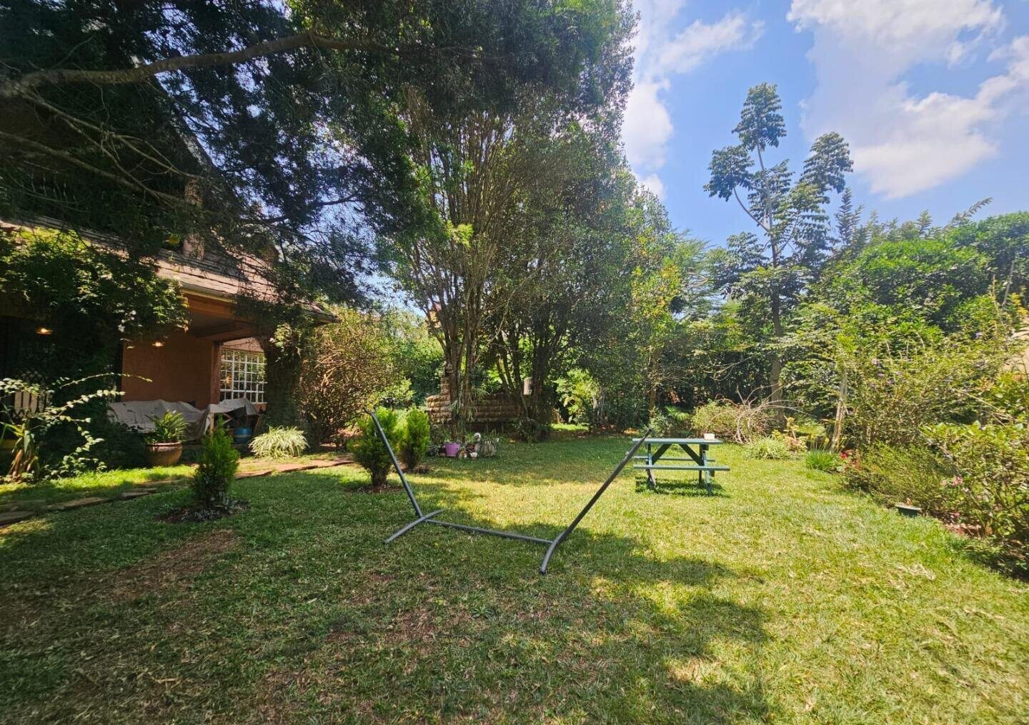 4-Bed Townhouse with DSQ on Quarter-Acre – Kerarapon, Karen